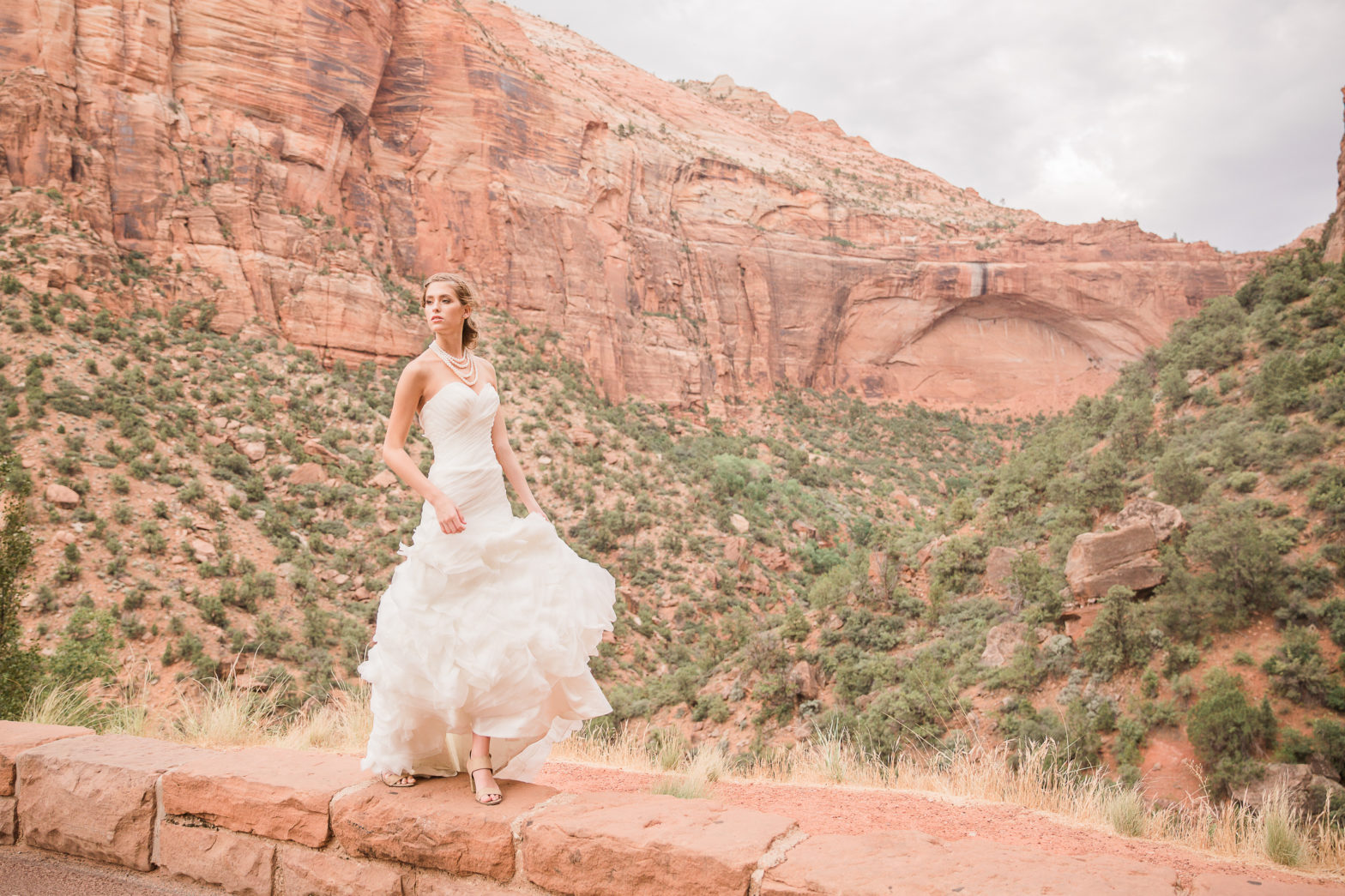 How to get married in a national park by kaci lou photography- Zion National Park